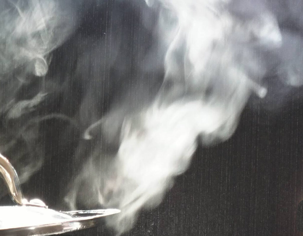 Korách hetiszakasz, füstölő, fotó: Tamás-Haim